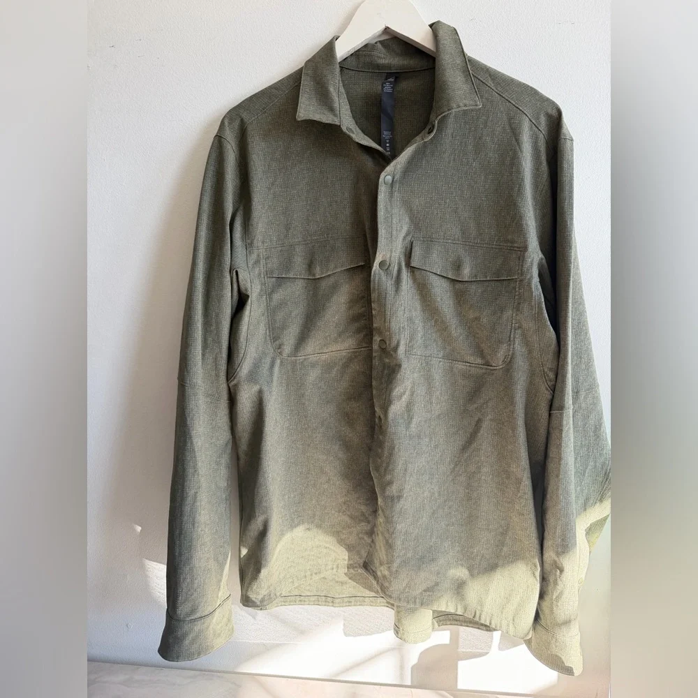 Men's Olive Green Lululemon button down size M